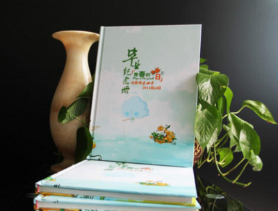 珍藏時(shí)光，創(chuàng)意設(shè)計(jì)——源海圖文設(shè)計(jì)工作室一站式紀(jì)念冊(cè)定制服務(wù)